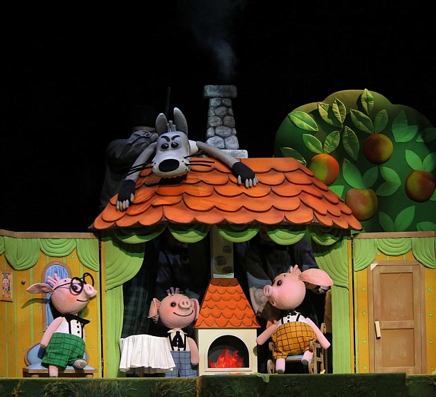 Три поросёнка